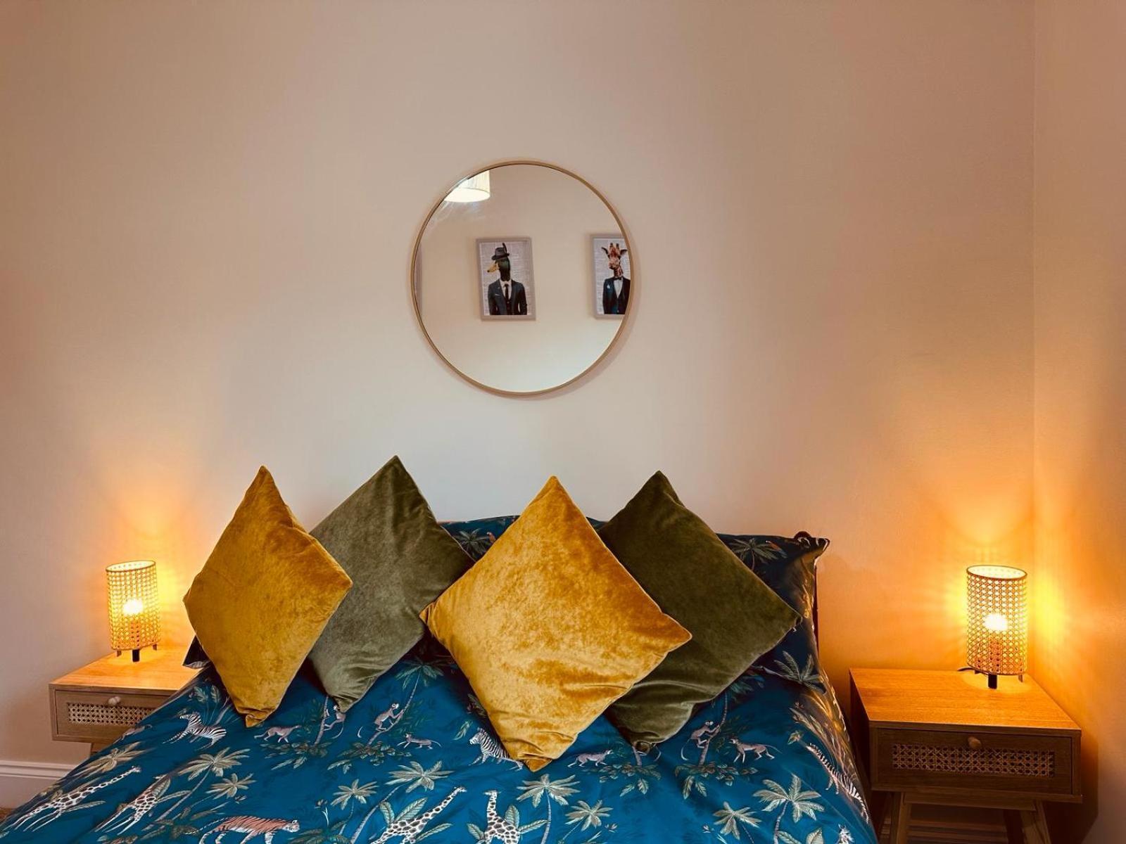 City Of Chester Award Winning Cottage -Pixie Terrace Chester Eksteriør bilde